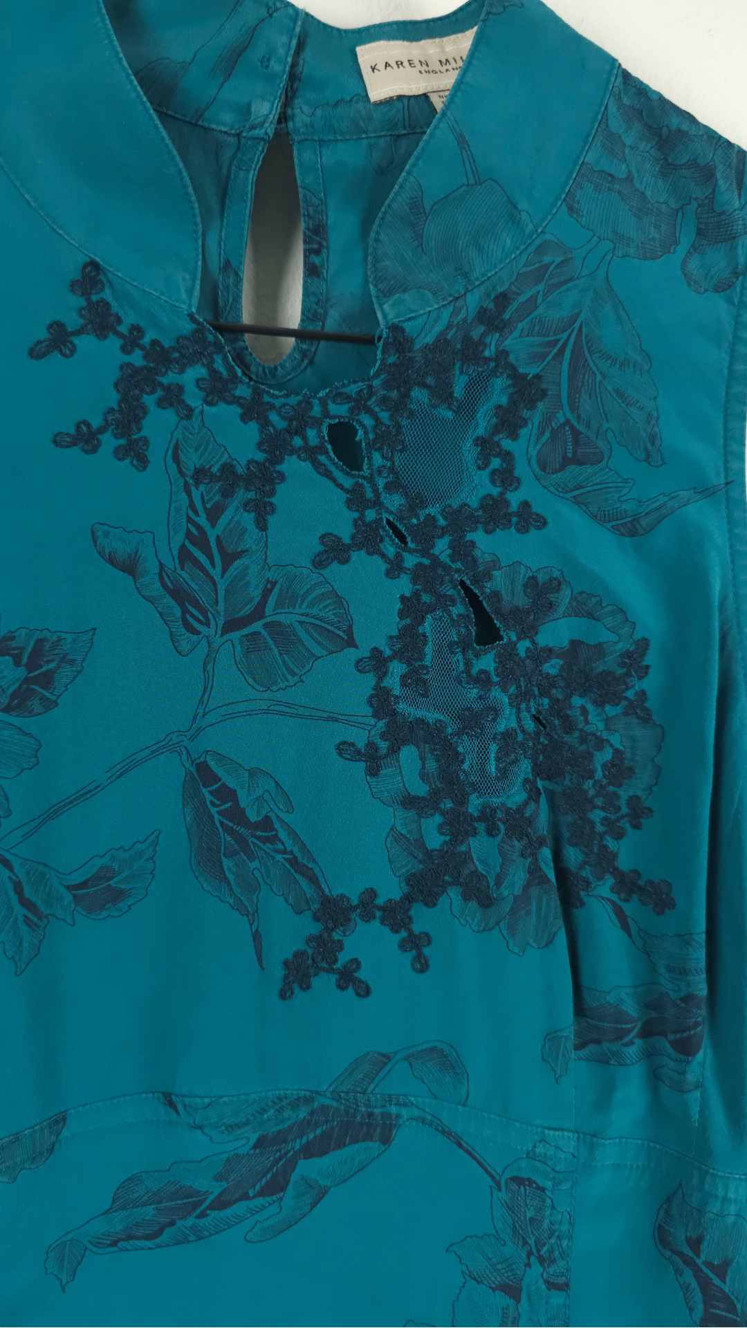 Grøn ærme-løs mønstret kjole med blonde detaljer fra Karen Millen, Str. 40 - Billede 2