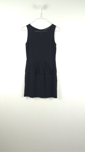 Kort sort ærmeløs kjole med peplum fra Storm & Marie, Str. 36