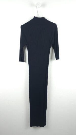 Alternative view of Sort sweaterkjole med 3/4 ærmer og lukning i udskæringen fra Monki, Str. XS