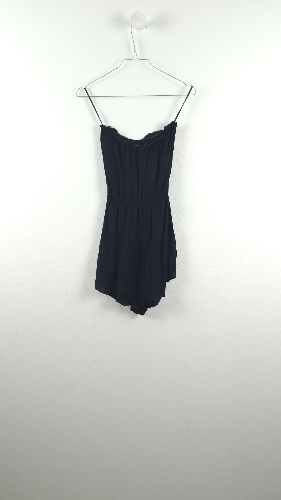 Sort playsuit fra Divided, Str. 34 - Billede 2