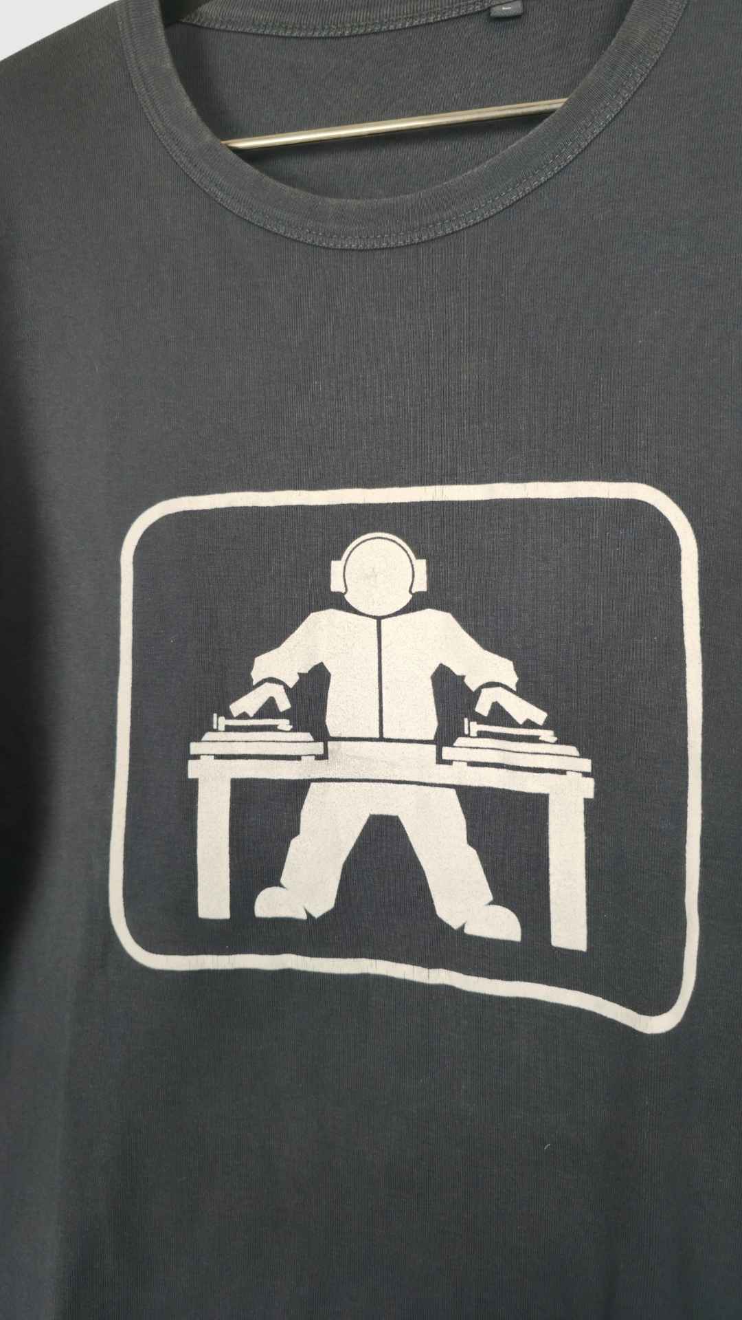 Grå DJ t-shirt, Str. L - Billede 3